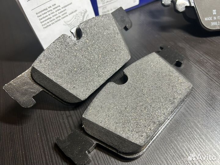 Колодки тормозные volvo арт. 31423652