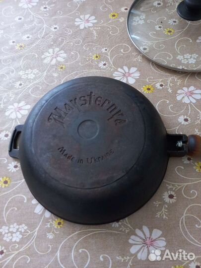 Чугунная сковорода