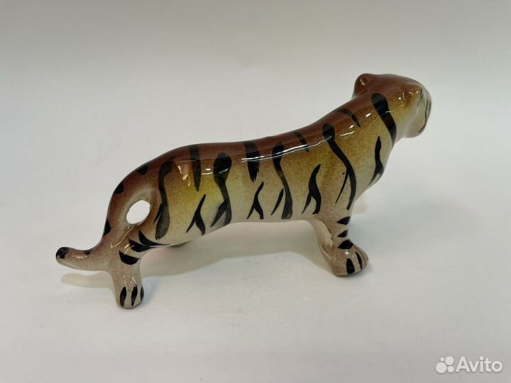 Статуэтка тигр