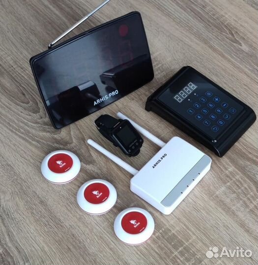 Кнопка вызова официанта,часы, табло, пульт, репите