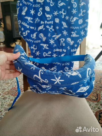 Мягкий стульчик для кормления ребенка