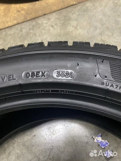 Michelin X-Ice Snow 235/45 R18 98H