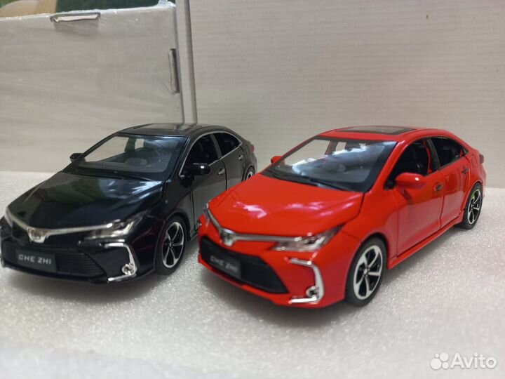 Моделька Toyota Corolla 1:32