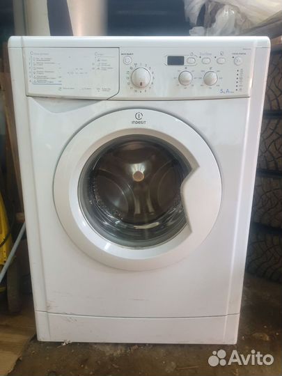 Стиральная машина indesit 5кг