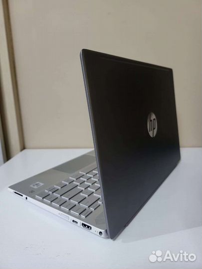 Ультрабук HP i5-1037G1 8gb SSD FHD IPS