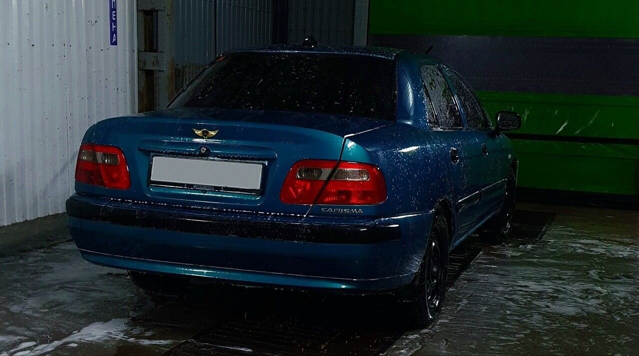 Mitsubishi Carisma