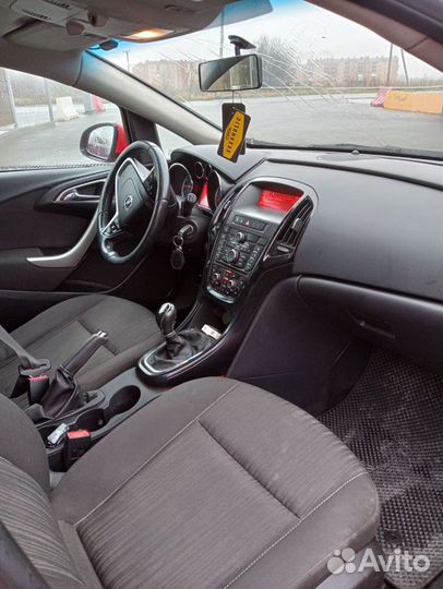 Opel Astra 1.6 МТ, 2011, 203 000 км