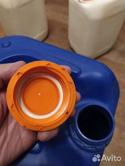 Канистра под воду 10 л / 20 л