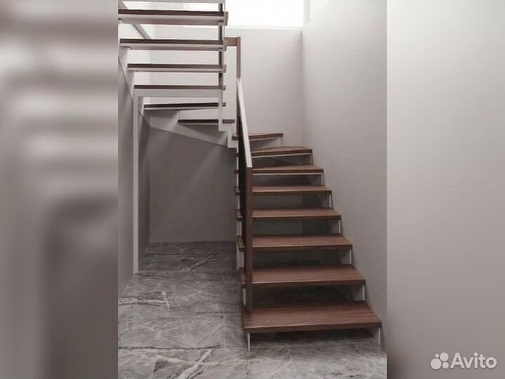 Ступени для лестниц и другие комплектующие К