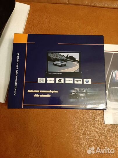 Накладка на панель приборов Mitsubishi Delica D:5