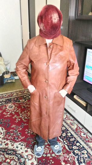 Кожаный плащ