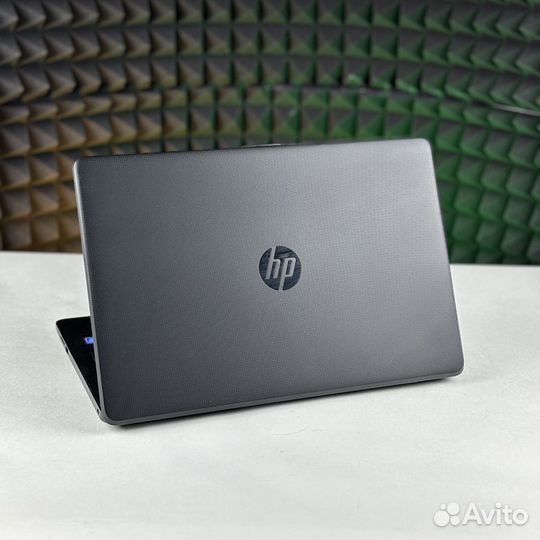 Ноутбук HP 15.6