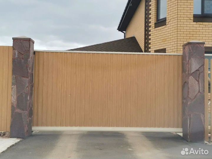 Въездные откатные ворота Alutech