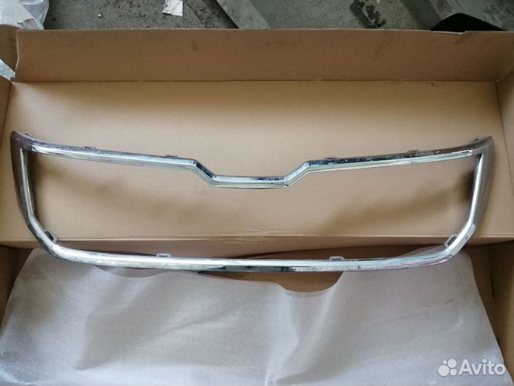 Решетка радиатора Шкода Kodiaq 565853653a