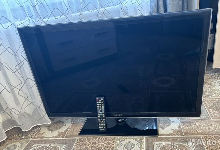 Телевизор Samsung LED