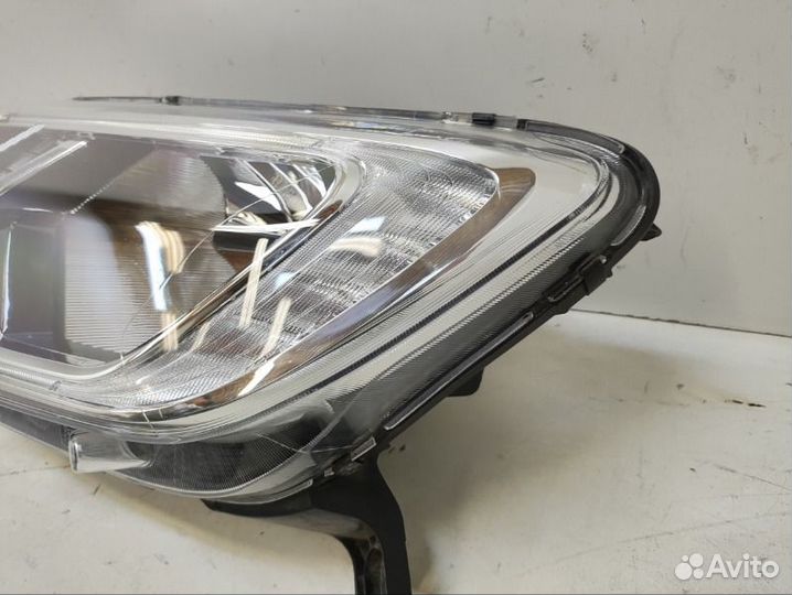 Фара левая Renault Logan 2 2018