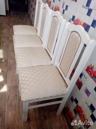 Продаются стулья. 6 штук. 3500 за один