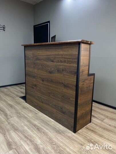 Стойка администратора/ ресепшен