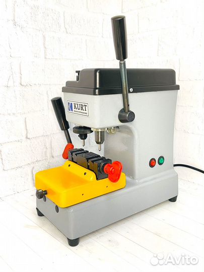 Вертикальный станок kurt PN80 (PM80)