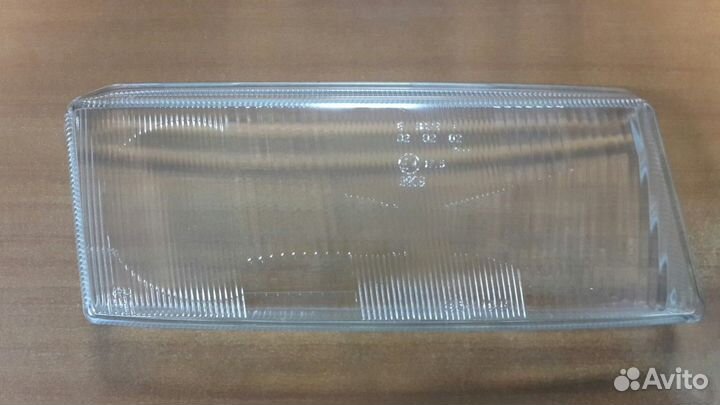 Стекла фар Skoda Octavia 1U 1996-2000, в наличии