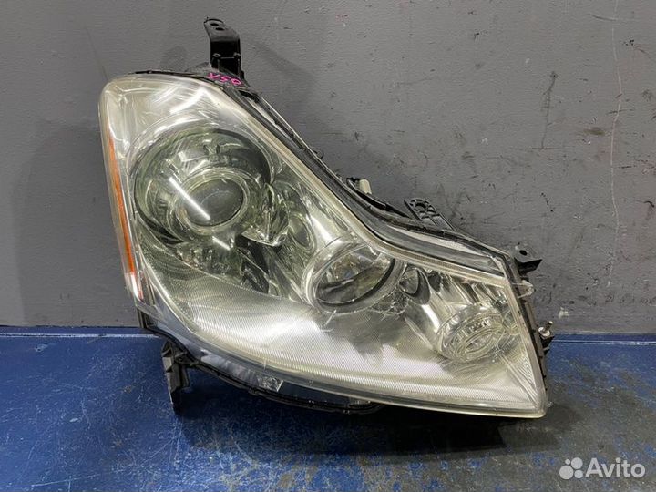 Фара ксенон правая Infiniti M Y50