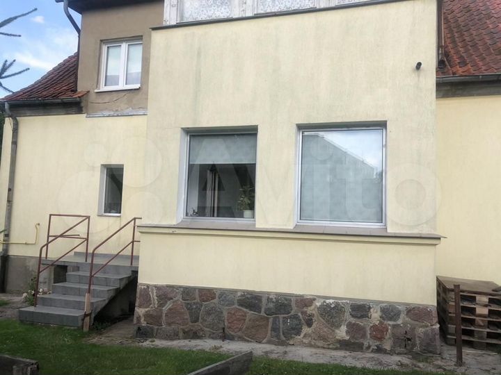 Дом 212,9 м² на участке 8 сот.