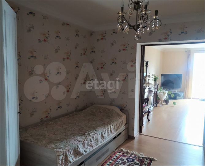 4-к. квартира, 120 м², 3/9 эт.