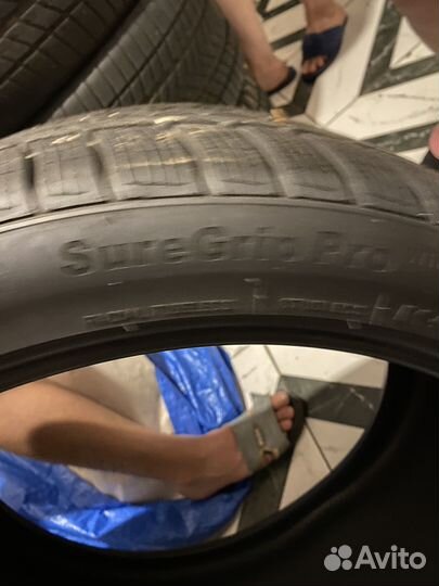 Gripmax SureGrip Pro Winter 325/30 R21