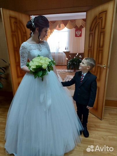 Свадебное платье