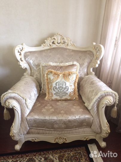 Холл Турецкий тройка 