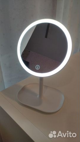 Настольное зеркало для макияжа (с подсветкой)