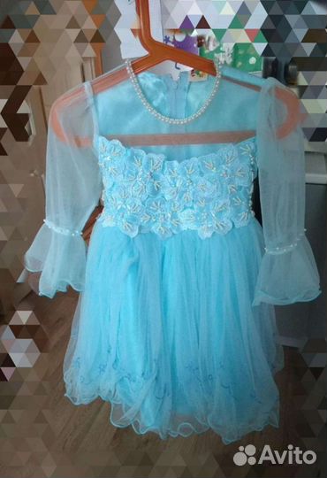 Нарядное платье