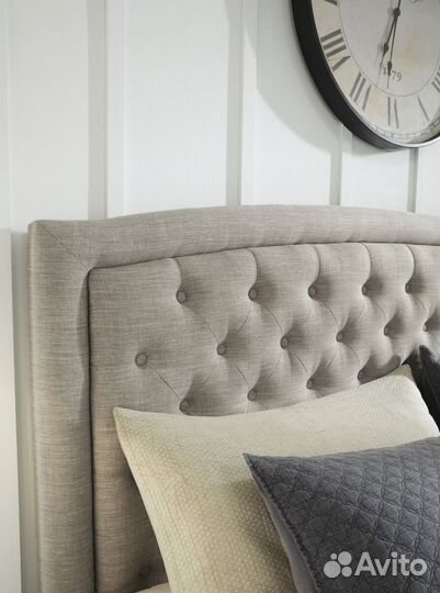 Кровать двухспальная Queen Ashley американский бре