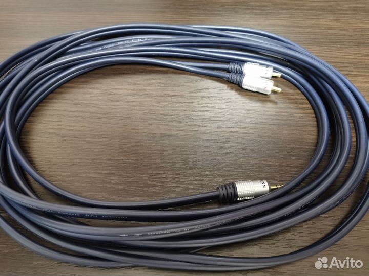 Аудио-кабель Luxman AUX (mini jack 3.5) - 2 x RCA