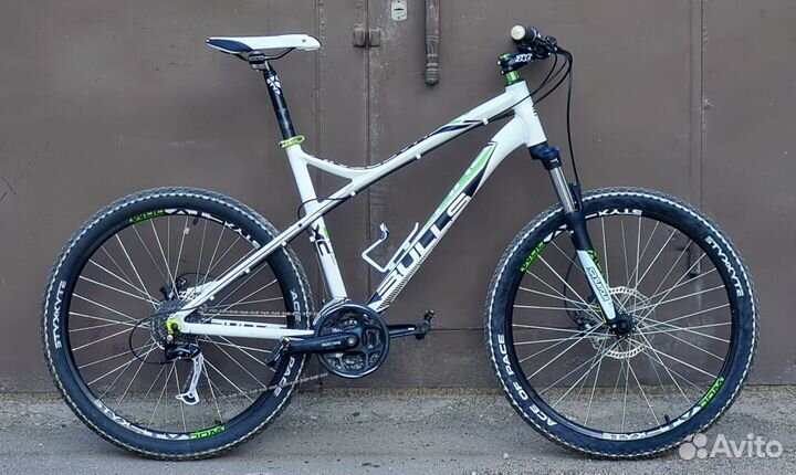 Бодрый немецкий велосипед Bulls