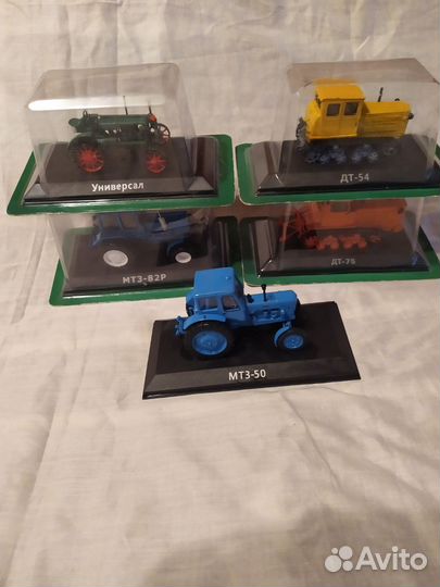 Модель трактора