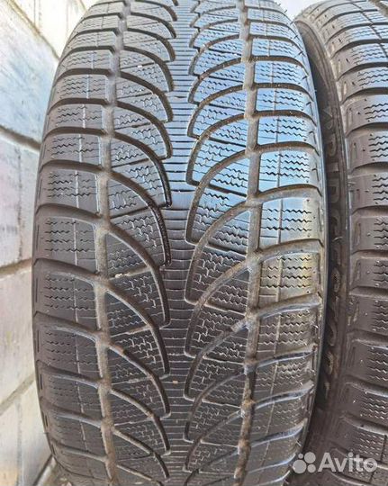 Bridgestone Blizzak LM-32 215/50 R17 95V