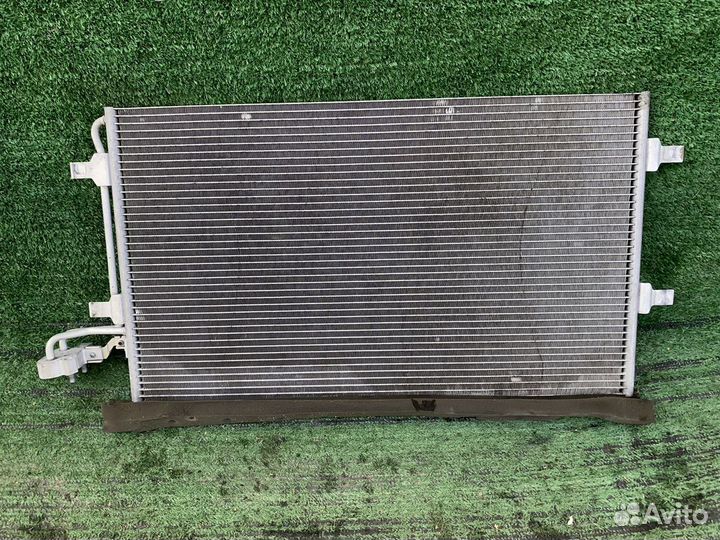 Радиатор кондиционера Volvo V50 MV43 MW