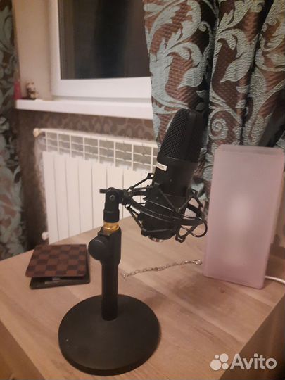 Микрофон студийный