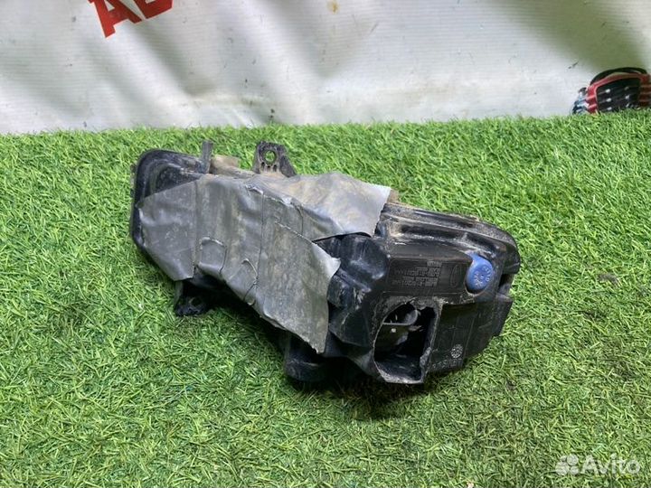 Фара противотуманная левая Land Rover Range Rover