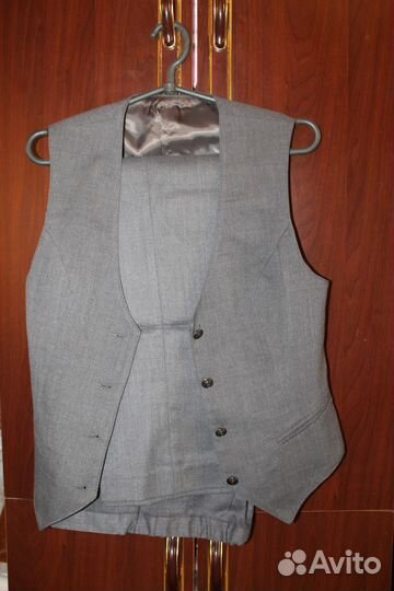 Школьный костюм для девушки