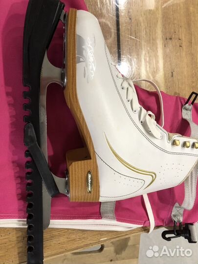 Коньки фигурные женские