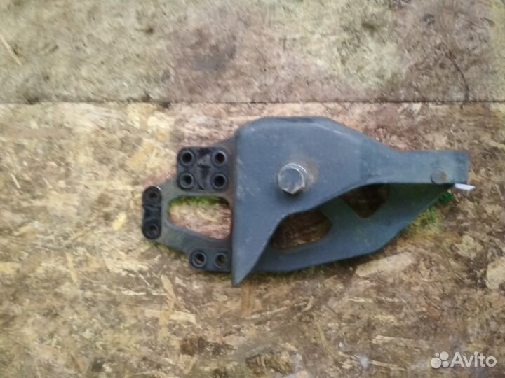 Кронштейн рессоры DAF 1606970