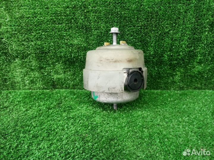 Опора двигателя левая Audi A4 B7