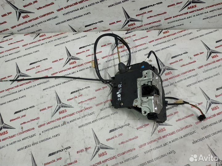 Замок двери w203 Mercedes перед правый(прав руль)