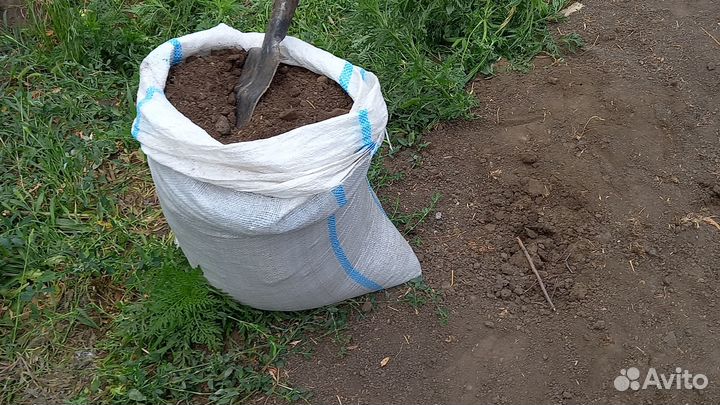 Торф,чернозем урожайный,навоз лежалый 2г,доставлю