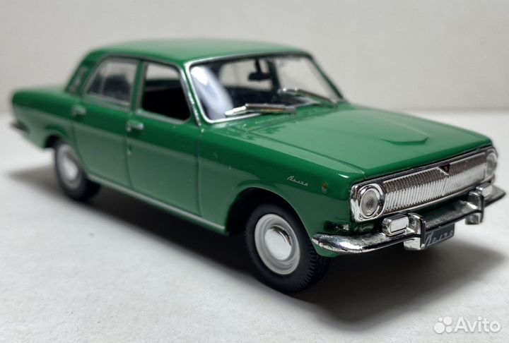 Модель автомобиля газ-24 Волга