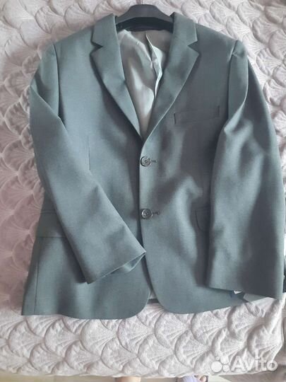 Пиджак на мальчика 140