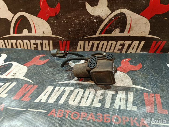 Насос включения полного привода Kia Sorento BL