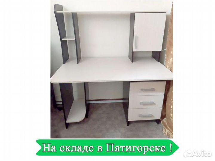 Компьютерный стол новый